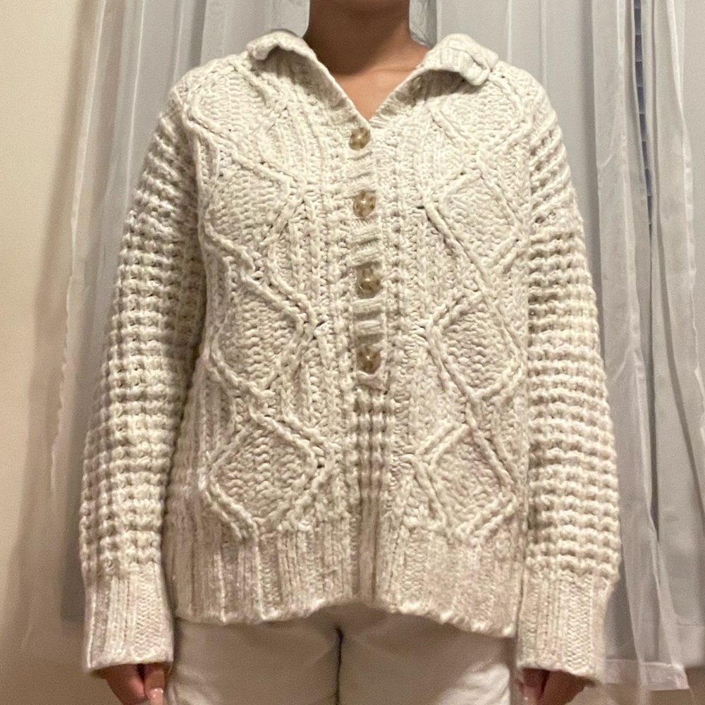 American Eagle Outfitters Cream Oversized Cable-Knit Sweater - Size S